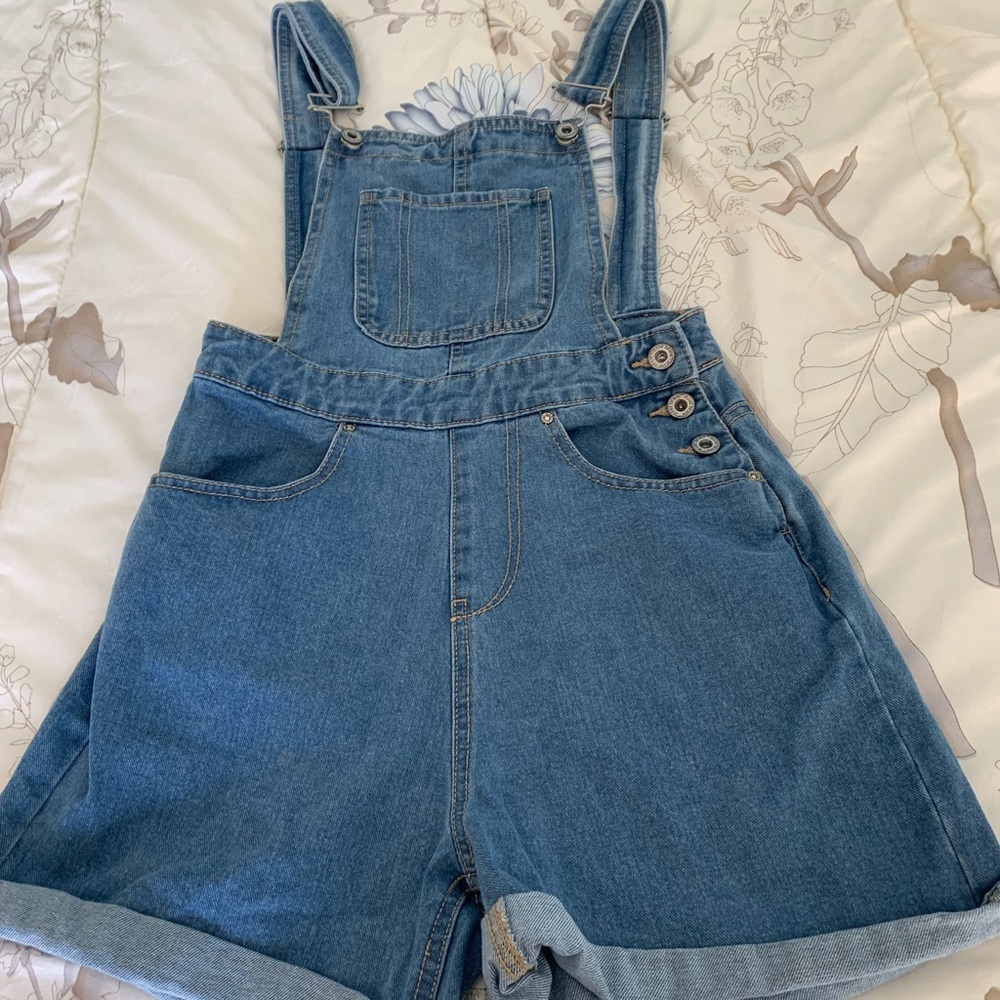Size Small BooHoo Denim Overalls